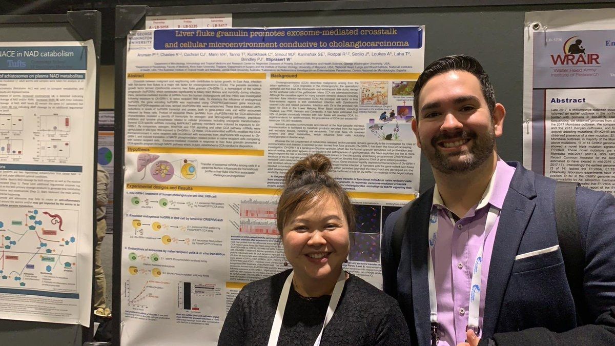 Drs. Wannaporn Ittiprasert (MITM) and Thiago Pereira at the 68th Meeting of the American Society of Tropical Medicine & Hygiene (2019).
